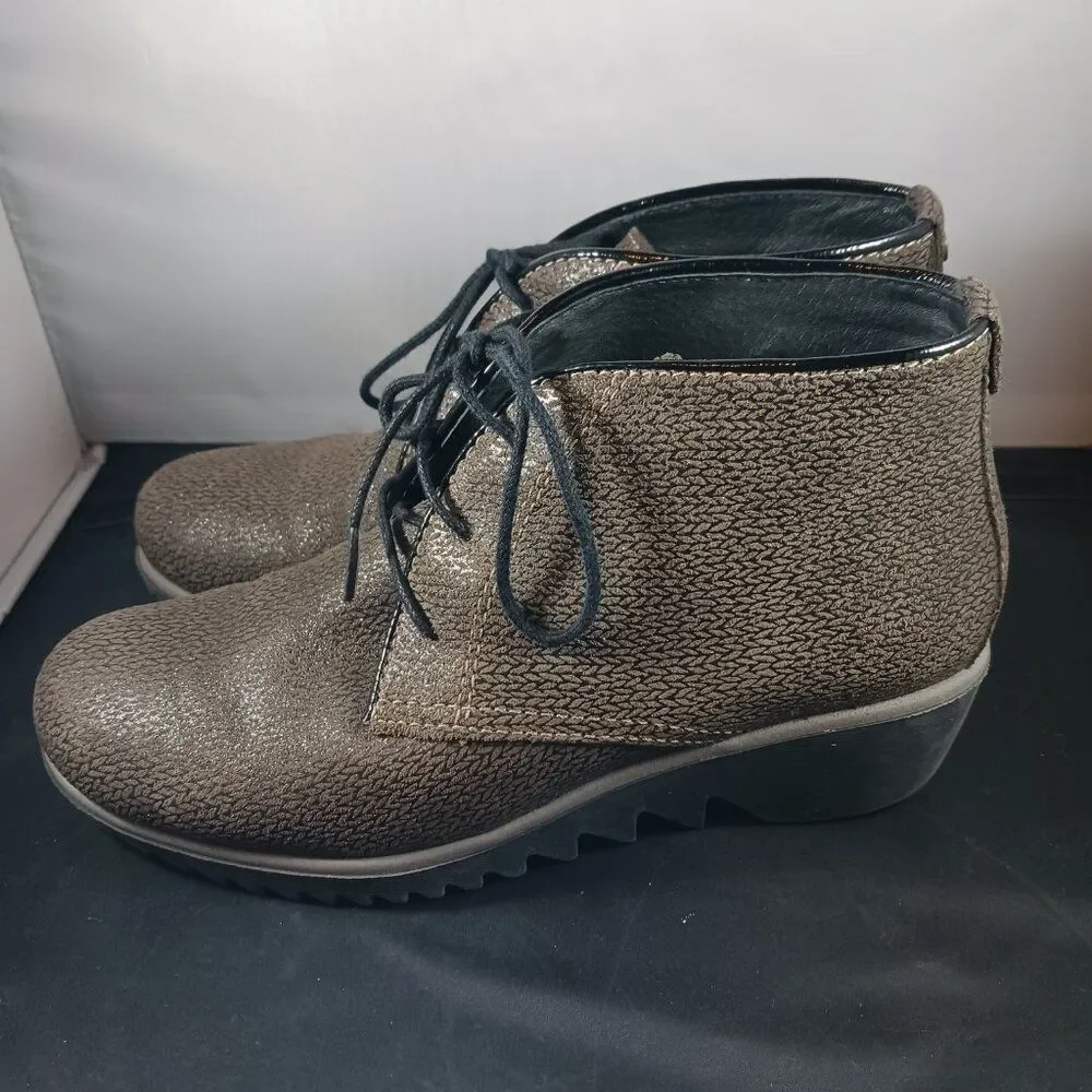 Wolky Dusky Winter Taupe Chukka Wedge Boots size 37 US size 6M